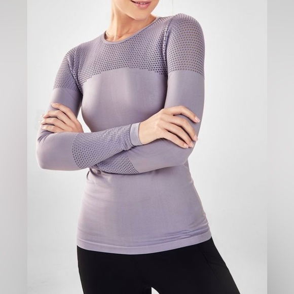 Fabletics top XS Musetta long sleeve lilac purple crew neck gym atheisure - Picture 5 of 6